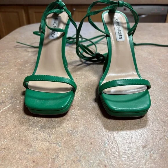 EXCELLENT Steve Madden Green Lafayette Flared Block Heel Wrap-Around Sandals 7.5 - Picture 12 of 13